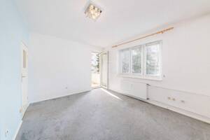 Charmantes Apartment mit Westbalkon und Einbauküche – 12103 Berlin – Vorschaubild 9
