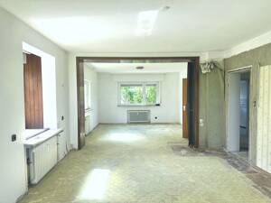 Großzügige 2-3 Zimmer Wohnung mit Garten in Stuttgart-Botnang mit Renovierungsbedarf – 70195 Stuttgart – Vorschaubild 3