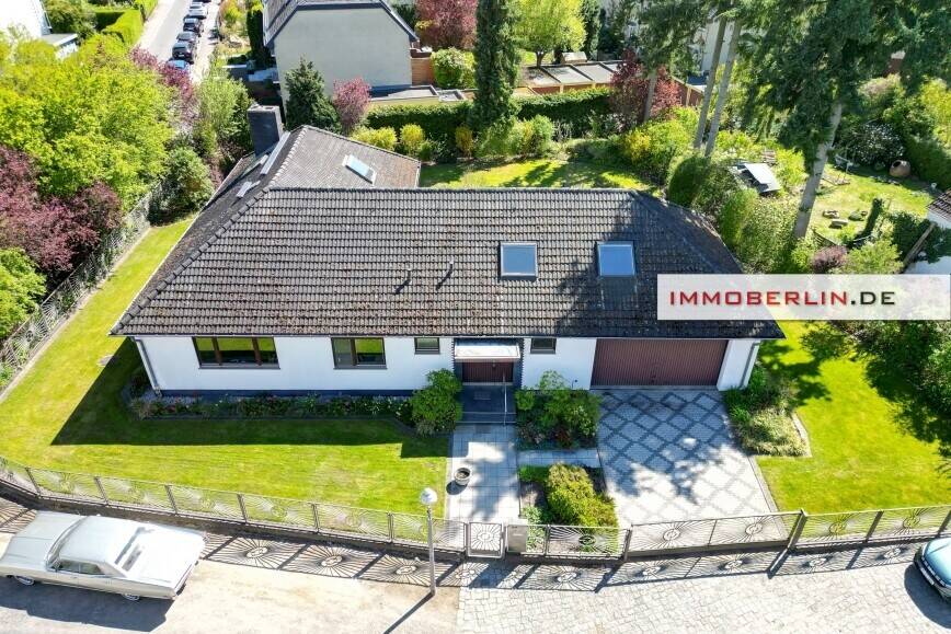 IMMOBERLIN.DE - Traumhafte Lag! Großzügiger Bungalow mit Südwestgarten am Stadtrand