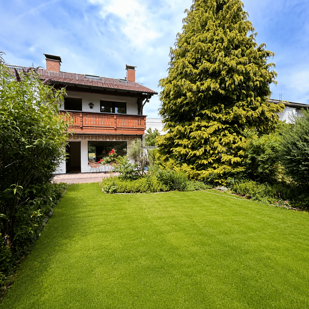 Ideales Familienhaus mit Gartenparadies