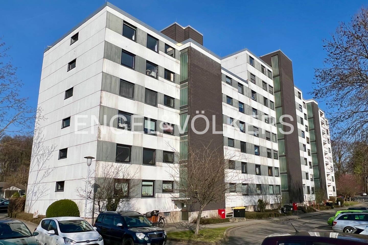 Ihr neues Zuhause: Helle Eigentumswohnung mit Loggia und idealer Raumaufteilung – Salzgitter – Bild 1 von 9