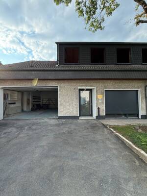 Exklusive 3-Zimmer-Maisonette / Dachgeschoss Loft Wohnung mit kleinem Garten, Doppelgarage & eigener Einfahrt in Köln-Höhenhaus – 51061 Köln – Vorschaubild 2