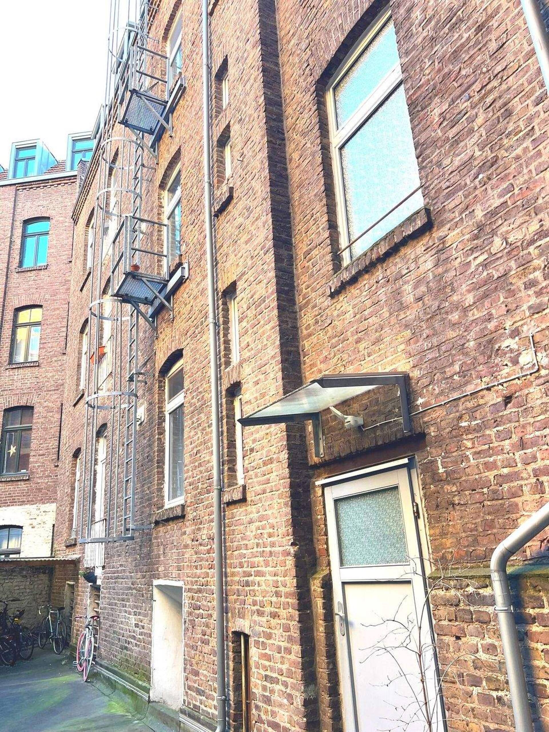 Mehrfamilienhaus in 50678 Köln mit 700 m² kaufen