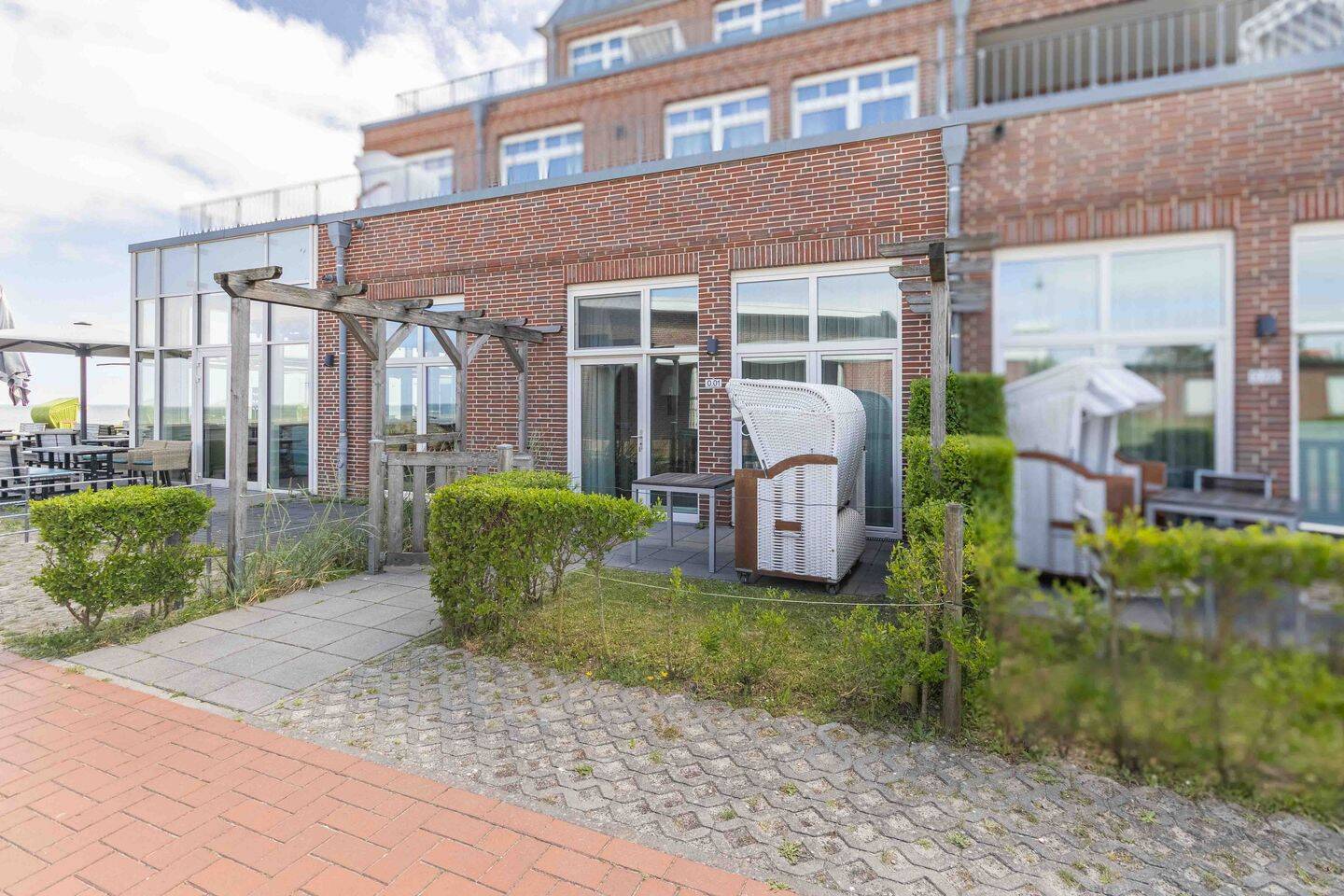 Exklusives Meerblick-Apartment auf Wangerooge: Große Terrasse, Sauna - stilvoller Inselluxus direkt an der Strandpromenade