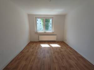 Wohnen im Erdgeschoss- mit Balkon und Tageslichtbad – 6217 Merseburg – Vorschaubild 6