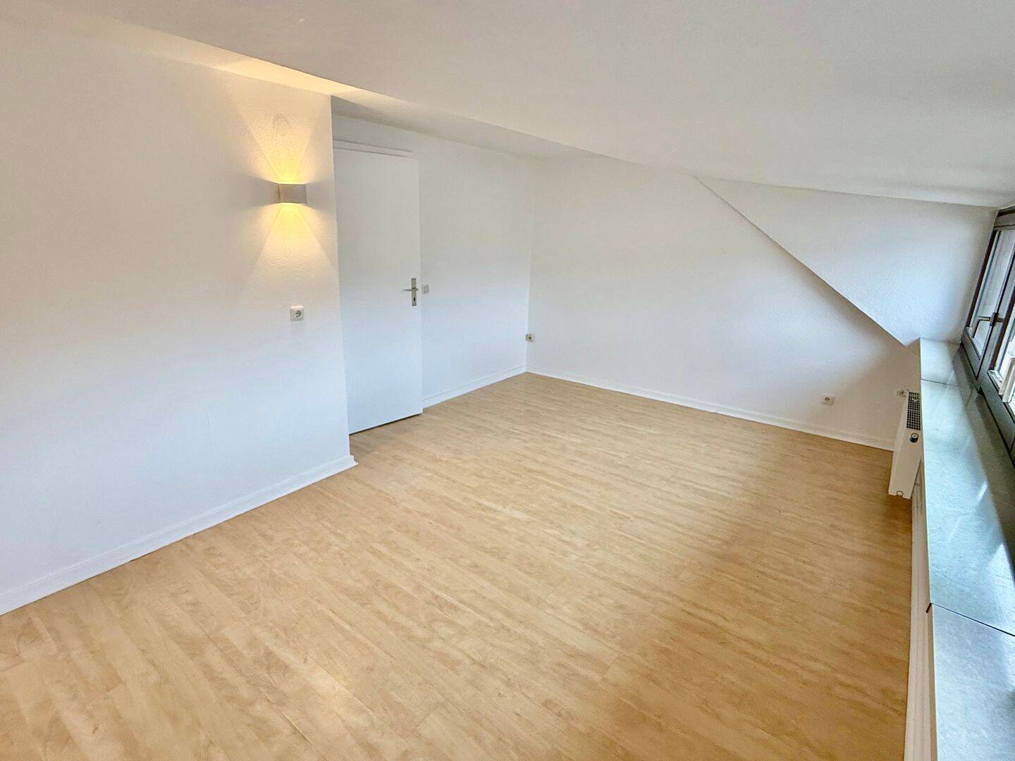 Wohnung 2,5 Zimmer Küche Bad in Trier Herzogenbuscherstraße – Trier – Vorschaubild 4