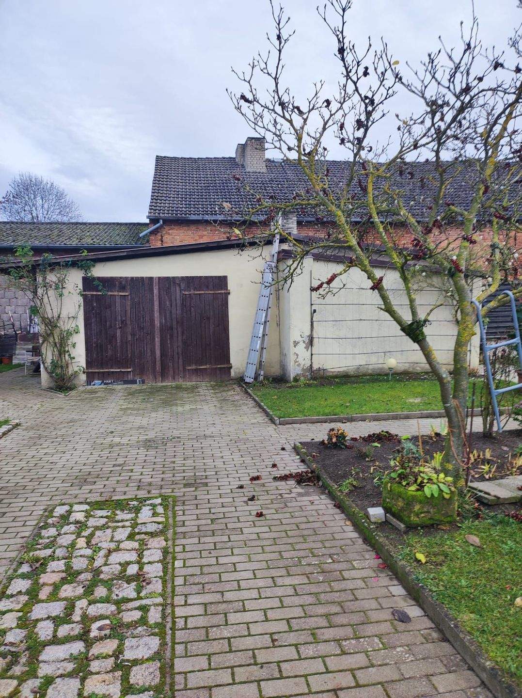 Ein- oder Zweifamilienhaus mit großem Garten in schöner Lage – Hohenselchow-Groß Pinnow – Vorschaubild 4