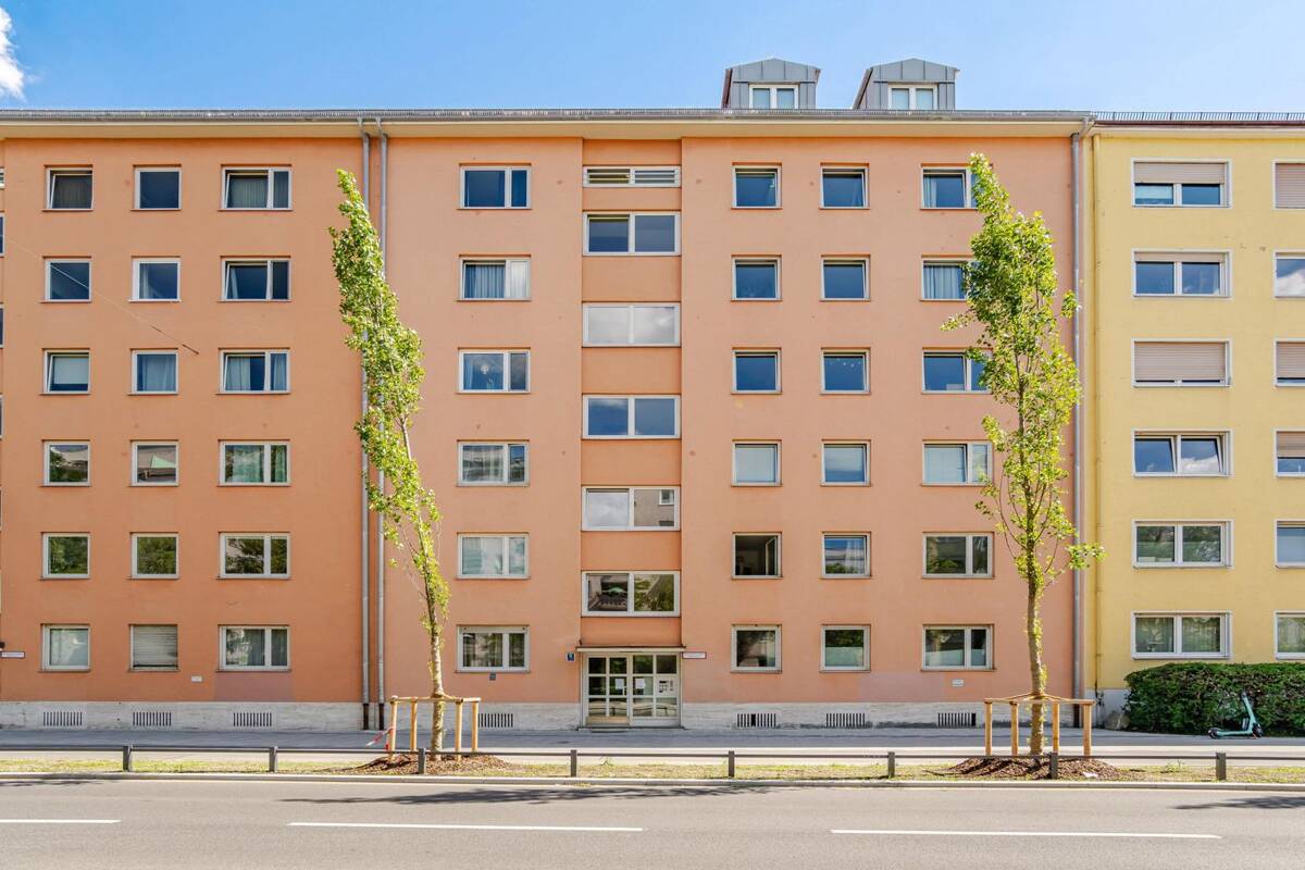 Gepflegte 3-Zimmer-Wohnung mit Balkon in Schwabing – 80803 München – Bild 1 von 9
