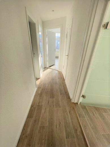 Sanierte schöne 2-Raum in Stadfeld mit Balkon und Abstellraum in schöner Lage. – Magdeburg – Vorschaubild 4