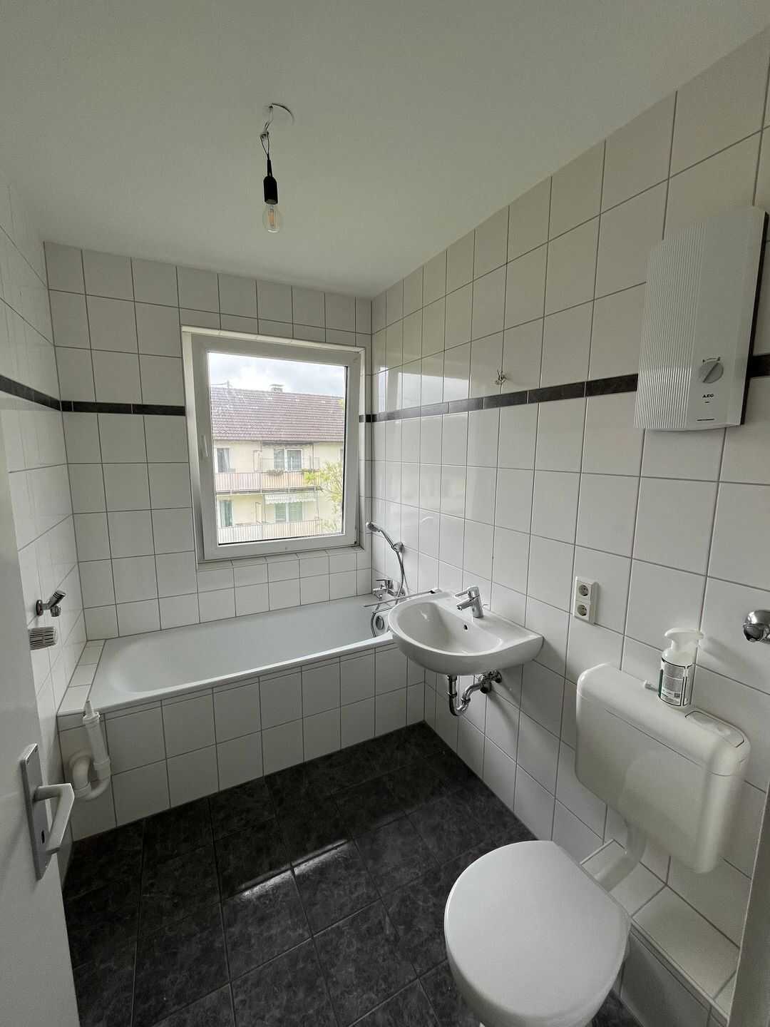3-Zimmerwohnung 61m² im 2. Obergeschoss in Gummersbach-Karlskamp
