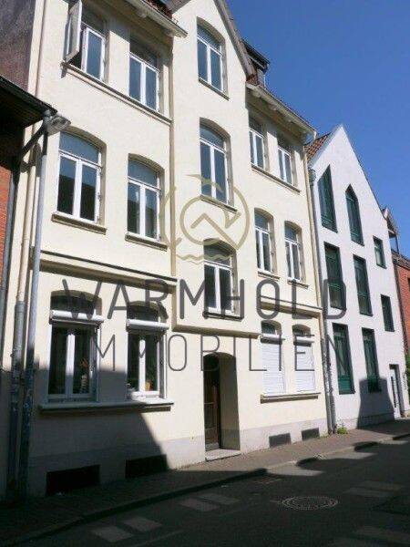 Zum 01.08.2026! Licht, Charme und Altbauflair, 3-Zi.-Wohnung in Lüneburg – Lüneburg – Vorschaubild 2