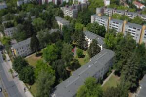 Vermietet: 2,5-Zimmer-Wohnung im 1. OG mit Balkon und Kellerabteil in Marienfelde