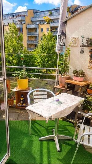 Sonnige 4-Zimmer-Maisonettewohnung mit 4 Südwest Balkonen inkl. Tiefgaragenstellplatz in Fürth - Nähe Wiesengrund – 90762 Fürth – Vorschaubild 4