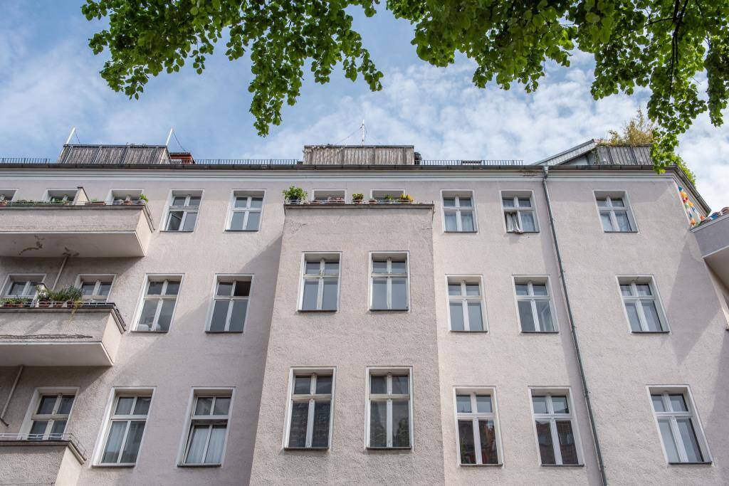 Sicherheit im hohen Alter: Mit vermieteter 2-Zimmer-Wohnung nahe Sonnenallee – Berlin – Vorschaubild 4