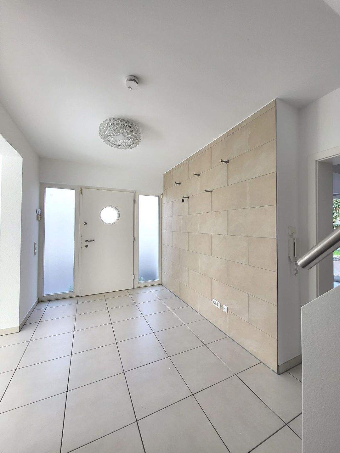 *** Vor den Toren Frankfurts - Exklusive Doppelhaushälfte mit hochwertiger Einbauküche & Garage! *** – Dreieich – Vorschaubild 8