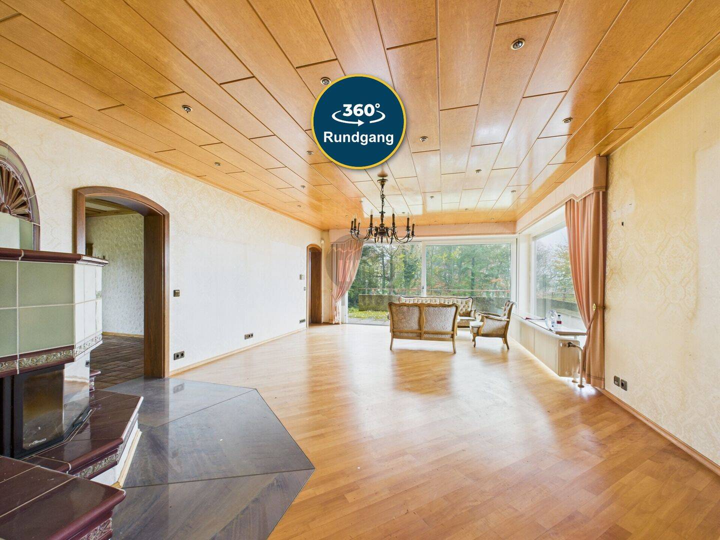 EXKLUSIVES PANORAMA-ANWESEN IN BADEN-BADEN/BALG MIT 2.512 m² GROßEM GRUNDSTÜCK IN NATURSCHUTZGEBIET! – Baden-Baden – Bild 1 von 9