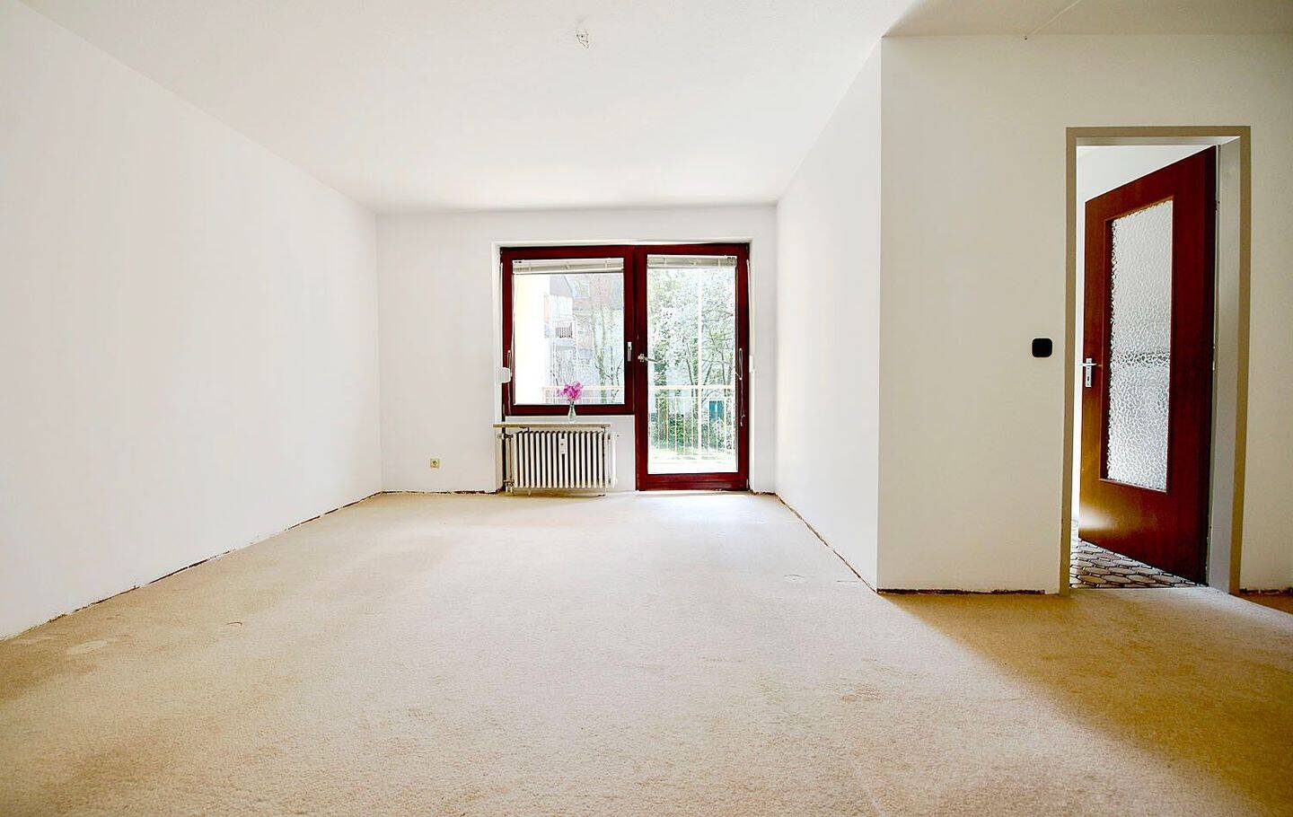 Tolle 2-Zimmer-Wohnung mit Balkon, Lift und Parker – München – Vorschaubild 3