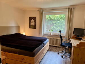 Haus-im-Haus-Charakter mit 30 m² Terrasse in ruhiger Lage in Hamburg-Bramfeld – 22179 Hamburg – Vorschaubild 7