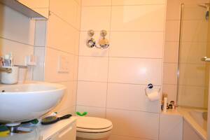 Schwabing - lichtdurchflutete 3 Zimmer Wohnung mit Süd- und Westbalkon – 80805 München – Vorschaubild 9