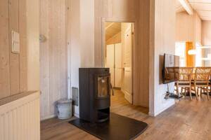 modernisiertes Ferienhaus mit Pool in Strandlage – 23570 Lübeck – Vorschaubild 6
