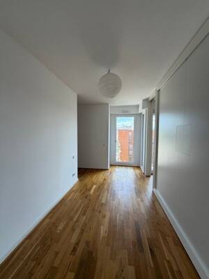 Zentrale 2-Raum-Wohnung mit Einbauküche und Balkon – 1067 Dresden – Vorschaubild 5