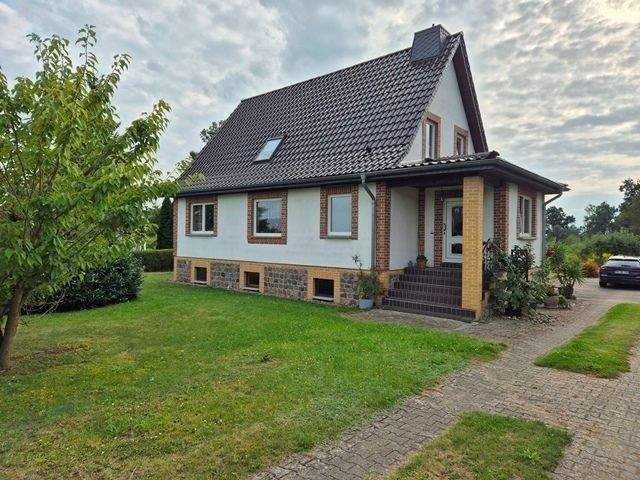 Großes, attraktives Einfamilienhaus im Tollensetal – Altentreptow – Vorschaubild 3