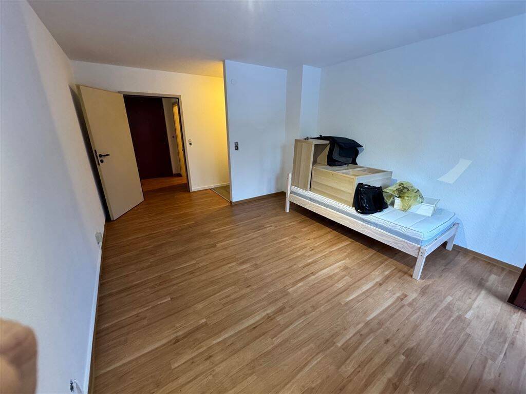 ! Helle 1 Zimmer-Wohnung in Würzburg-Frauenland ! – Würzburg – Vorschaubild 2