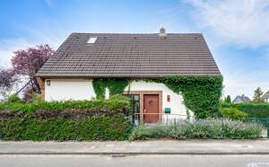 Gepflegtes 1-2-Familienhaus mit Garten und Garage in Nebenstraße von Burgdamm – 28717 Bremen – Vorschaubild 2