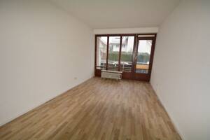 Großzügige 2-Zimmer-Erdgeschosswohnung mit Südterrasse und Tiefgaragenstellplatz – 22143 Hamburg – Vorschaubild 4