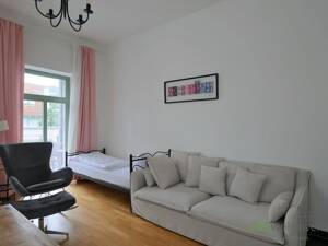 (EF1118_M) Dresden: Blasewitz, möblierte 2-Zimmer-Wohnung mit Dusche, Wanne, PKW-Stellplatz und Balkon – 1277 Dresden – Vorschaubild 3