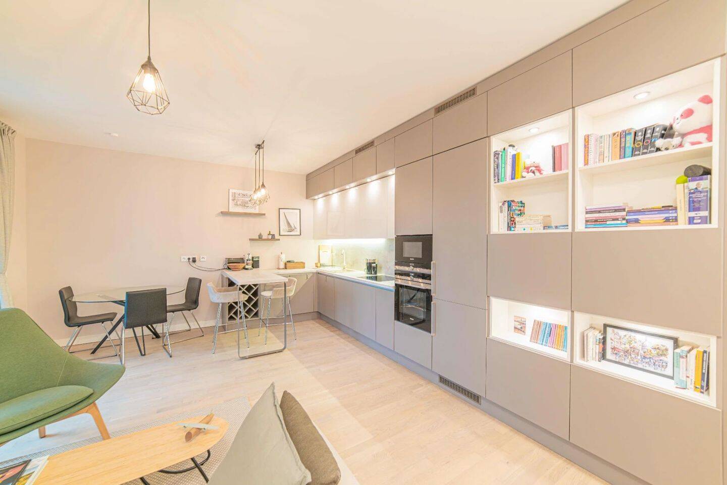 Luxurious 2 room new build with balcony in Wilmersdorf – Berlin – Vorschaubild 6