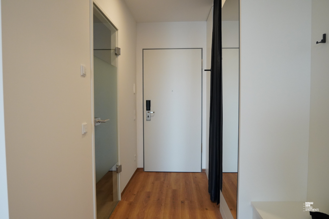 DONAU SIDE: Modernes Studio Apartment mit Terrasse, Fitnessstudio & Co-Working – Ingolstadt – Vorschaubild 8