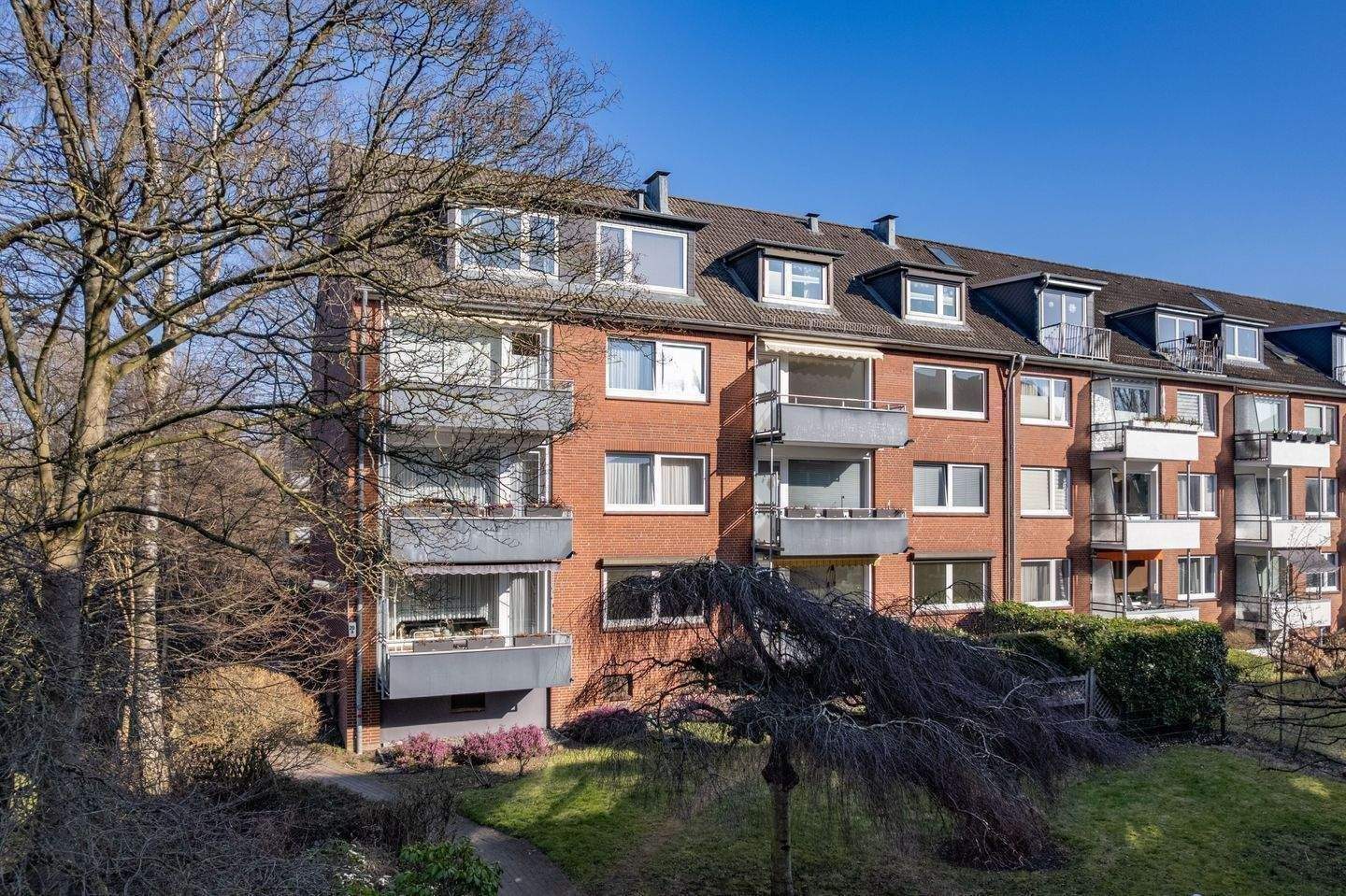 Schöne 4-Zimmer-Wohnung mit Balkon – Hamburg – Vorschaubild 7