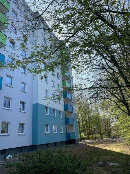Renovierte 3-Zimmer-Wohnung mit Balkon – Oldenburg – Bild 1 von 8
