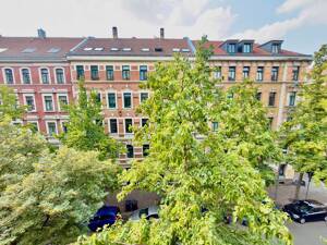 Hochwertig sanierter Gründerzeit Altbau - bezugsfreie 59 m², Balkon, Aufzug & Energieklasse A – 4315 Leipzig – Vorschaubild 2