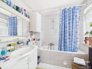 Mehrfamilienhaus mit Entwicklungspotenzial in Regensburg – 93055 Regensburg – Vorschaubild 7