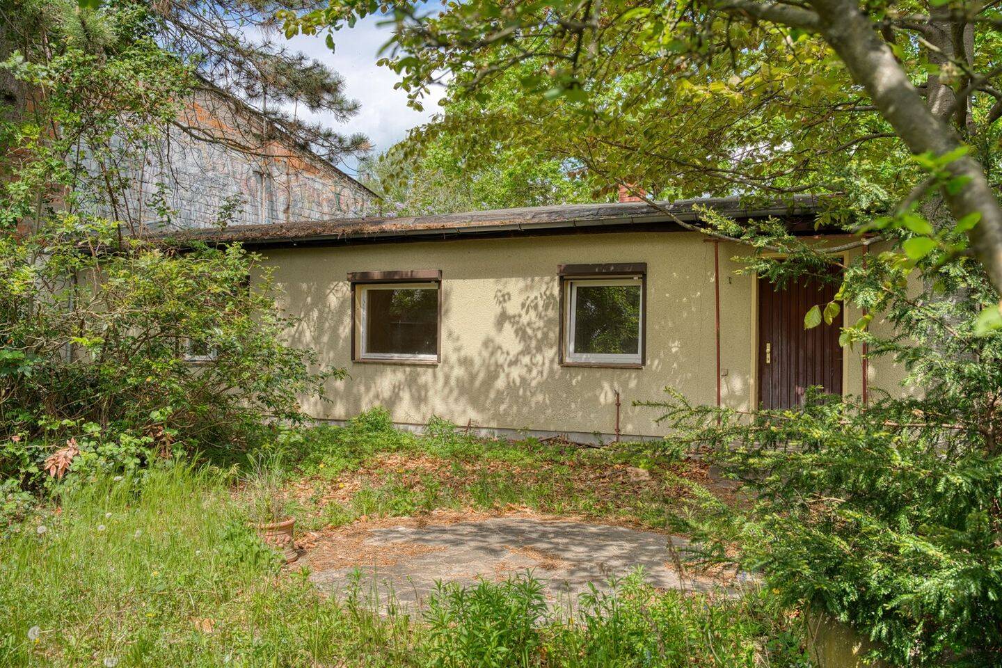 Wohnen mit viel Platz, Einfamilienhaus mit zusätzlicher Ebene und Gartenparadies – Berlin – Vorschaubild 4