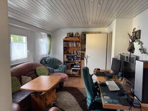 ZEITMIETVERTRAG! 2-Zimmer-Dachgeschosswohnung m. EBK u. großen Garten in KN Uninähe – 78464 Konstanz – Vorschaubild 5