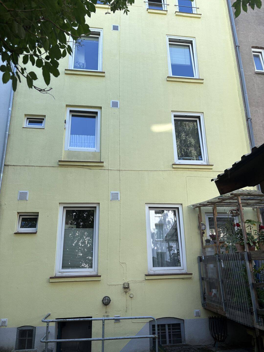 vollvermietetes Mehrfamilienhaus mit 4 Wohneinheiten - Attraktive Kapitalanlage – Lübeck – Vorschaubild 2