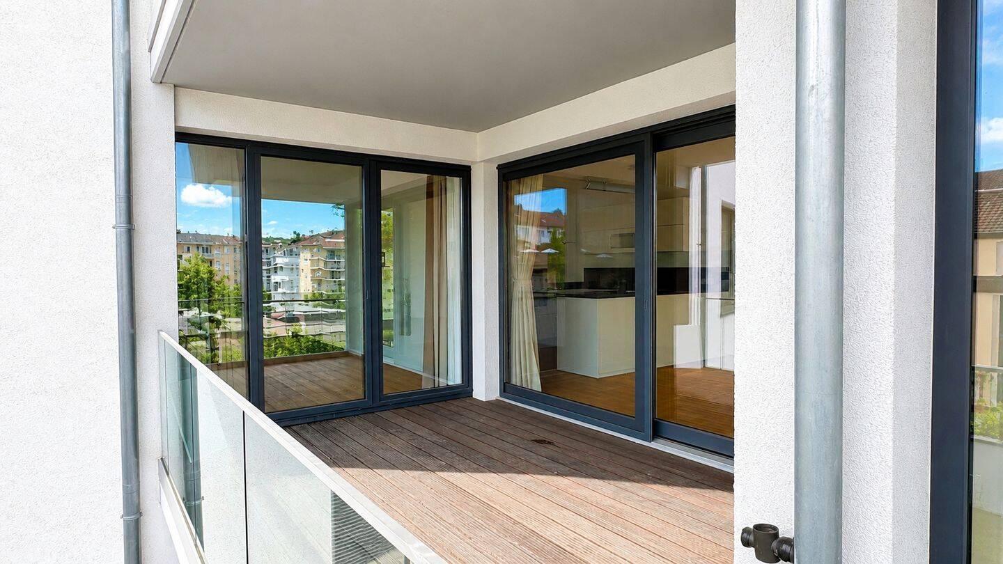 Großzügige 4-Zimmer-Eigentumswohnung mit Loggia, Aufzug und ruhiger Innenhoflage – Düsseldorf – Vorschaubild 4