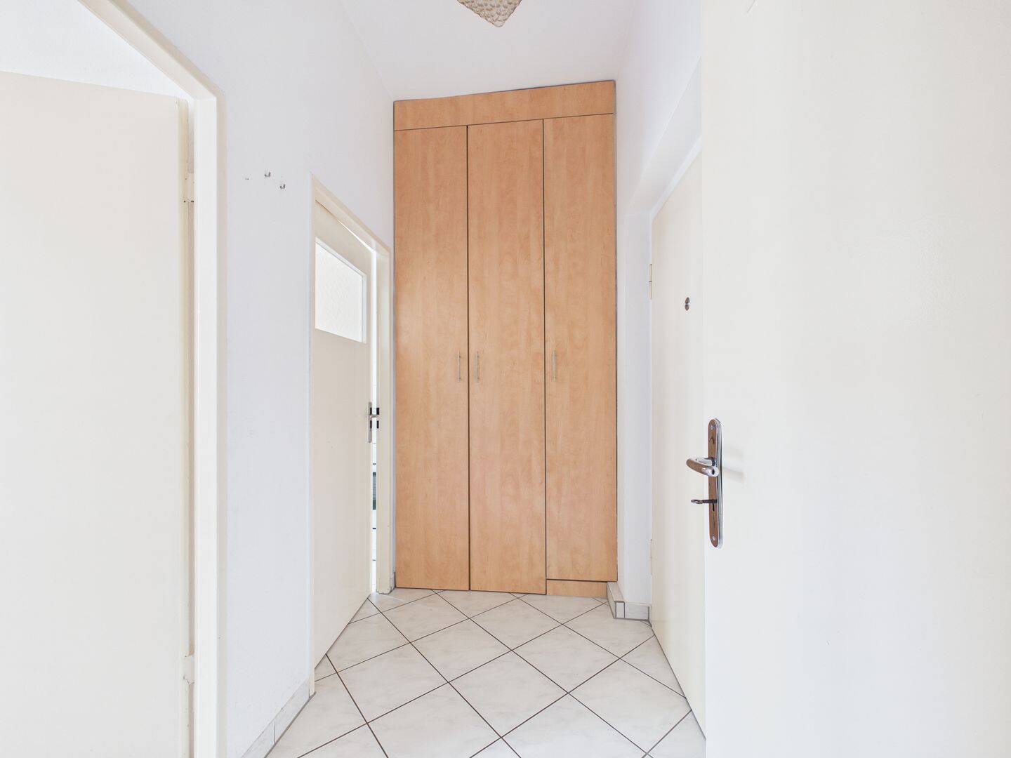 Aufgepasst! Traumhafte 1 Zimmer Wohnung in Nürnberg mit Bad neu, EBK ohne Ablöse uvm.! – Nürnberg – Vorschaubild 4