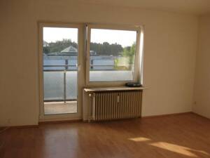 Schöne 1-Zimmer Wohnung 3.OG Mitte mit Balkon in Hamburg-Wandsbek – 22047 Hamburg – Vorschaubild 2