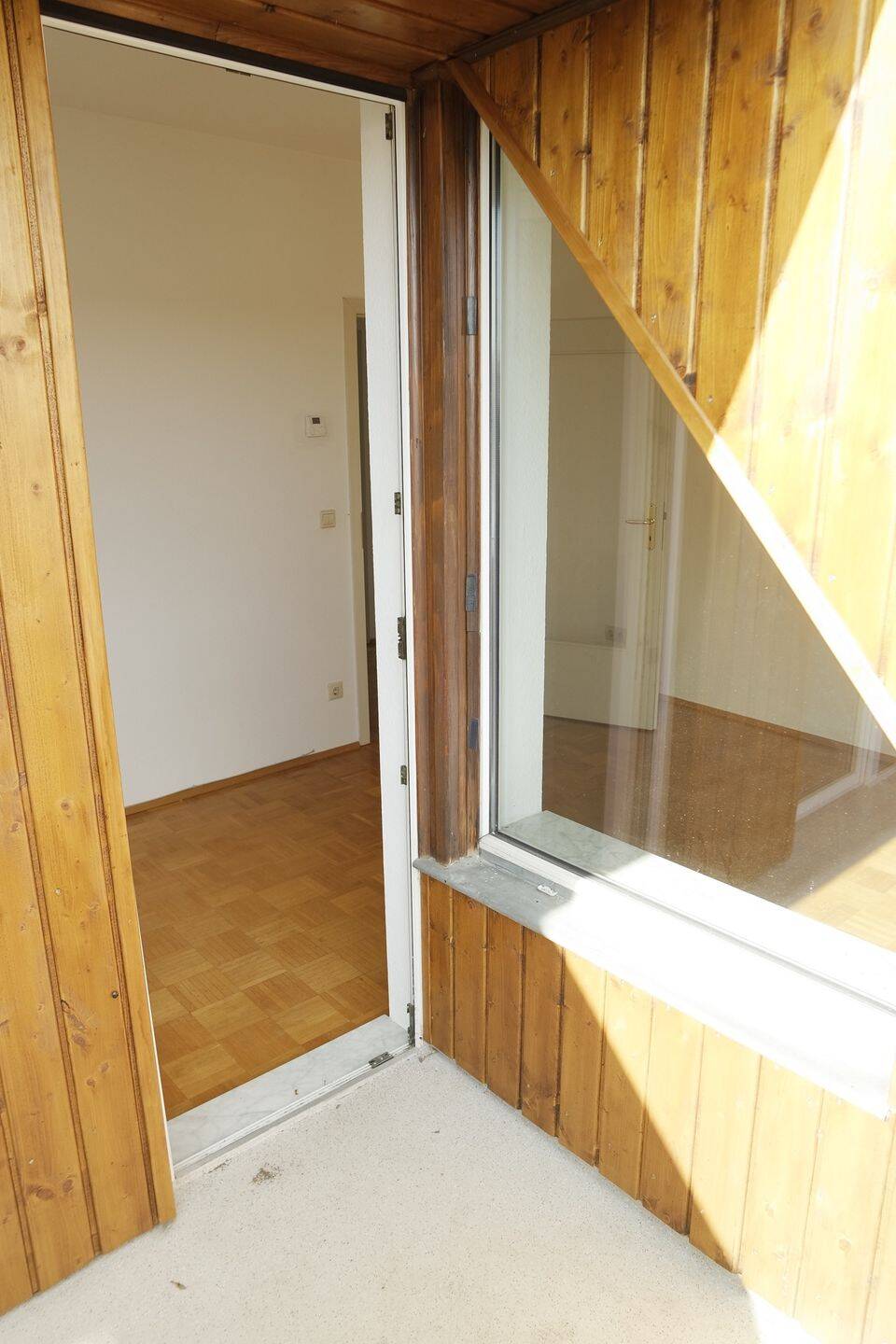 Wahren - schöne Dachgeschosswohnung im Wohnpark Auensee mit Loggia und Einbauküche – Leipzig – Vorschaubild 7