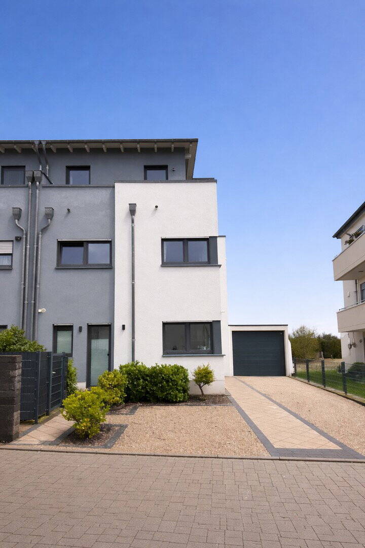 Exklusives A+ Haus mit Dachterrasse und unverbaubarem Weitblick – Bonn – Vorschaubild 3