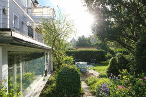 Renoviertes Mehrfamilienhaus in ruhige Lage mit Garten.