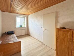 Reihenmittelhaus mit Garten, Vollkeller und klassischer Familienaufteilung in ruhiger und gewachsener Wohnlage. – 38228 Salzgitter – Vorschaubild 7