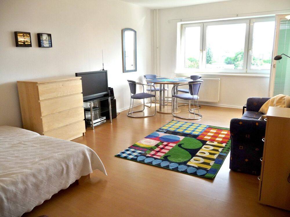 sonnige Wohnung mit tollem Blick über Berlin – Berlin – Vorschaubild 7