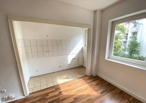 KAPITALANLAGE: 2 Zimmer Wohnung mit offener Küche SOMMERAKTION – 40468 Düsseldorf – Vorschaubild 3