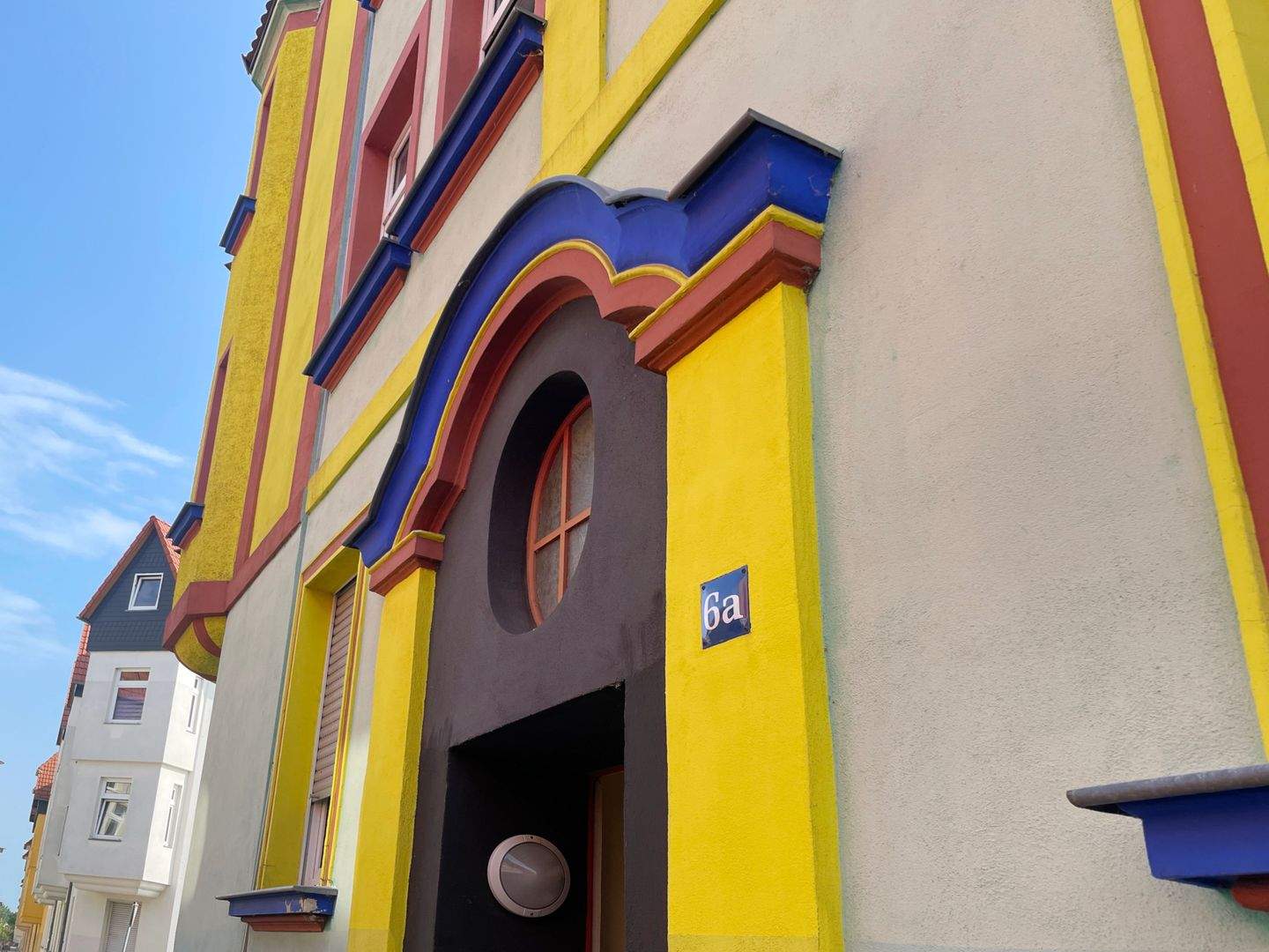 Mit Video: Praktisch & hübsch: Erkerwohnung mit Duschbad – Magdeburg – Vorschaubild 2