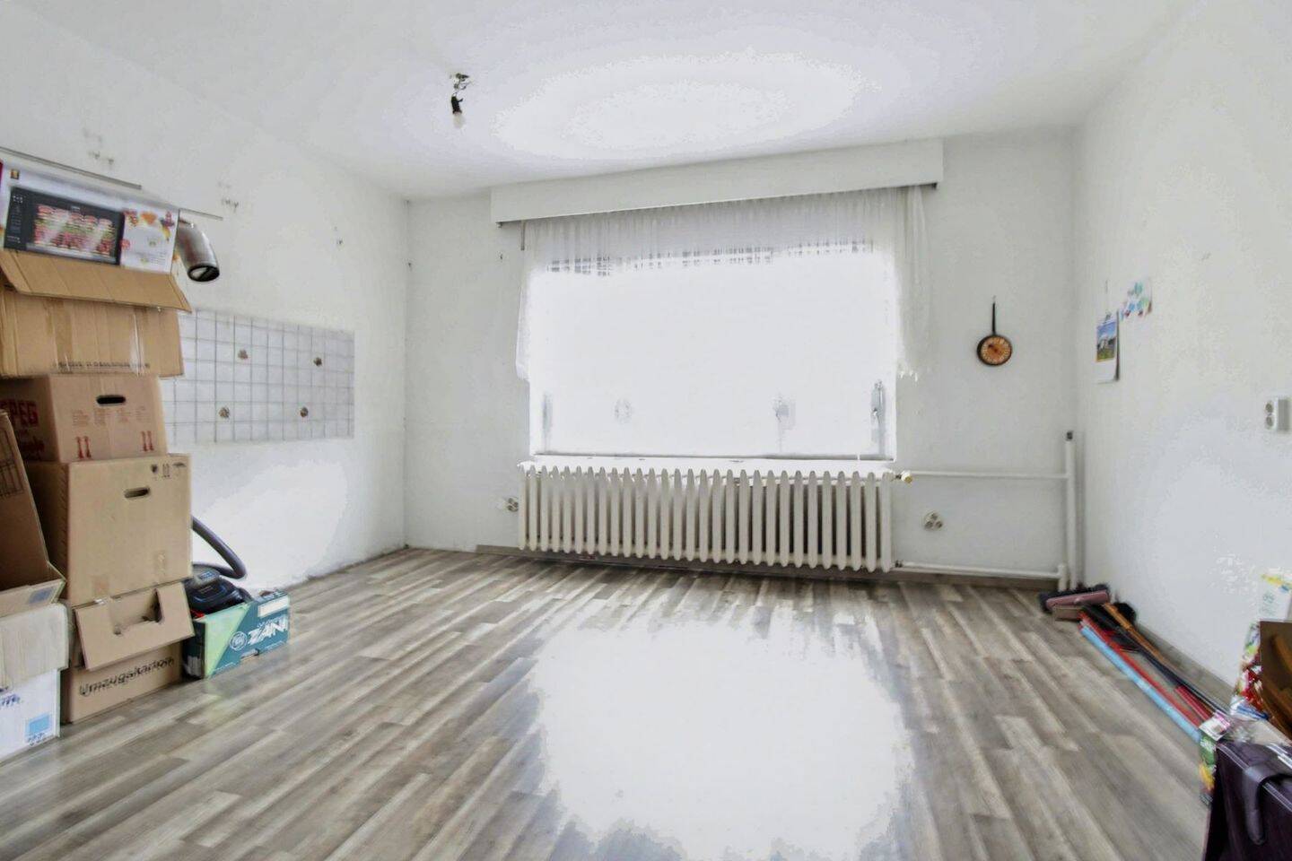 Modernisierungsbedürftiges Einfamilienhaus mit großem Grundstück in Chemnitz Grüna – Chemnitz – Vorschaubild 8